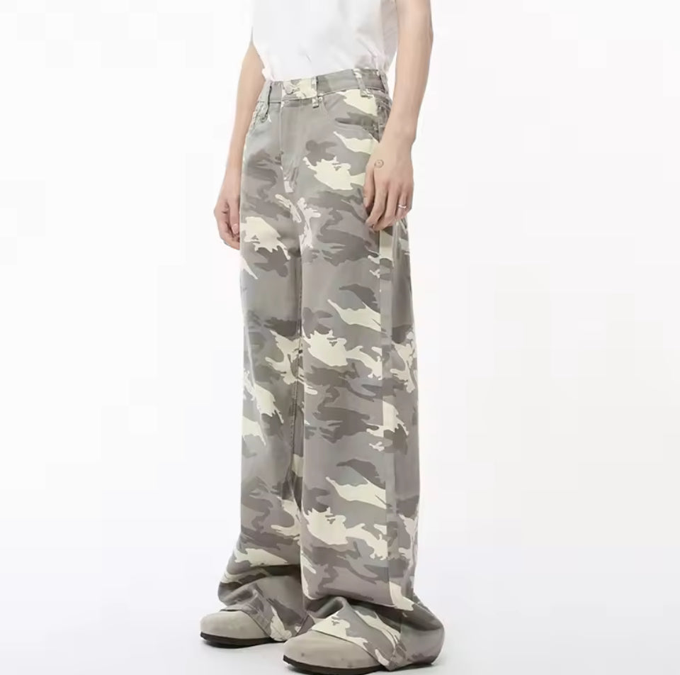 Light Camo Baggy Jeans